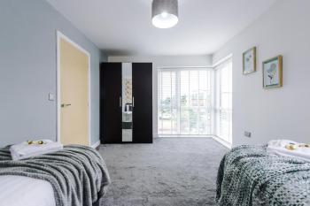 Coop Live Arena & Etihad Stadium 4Bedroom Townhouse with Free Parking, Manchester (photo 3)