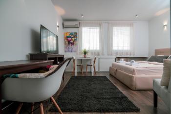 5 STAR CENTRAL STUDIO, Скопье (фото 2)