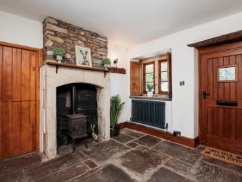 Stunning Large 4 Bed Country House with Hot tub - Pass the Keys, Bath (photo 4)