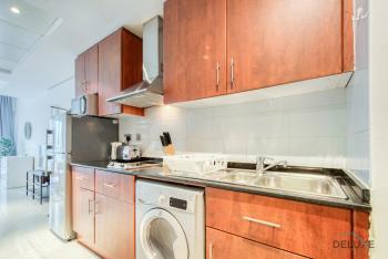 Calm Studio at Lake View Tower JLT by Deluxe Holiday Homes, Dubaj (fotografie 4)