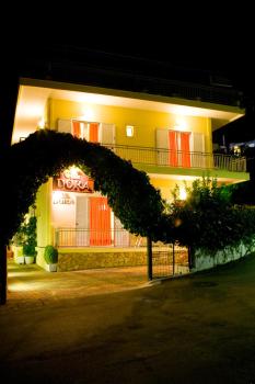 Villa Dora, Tolo (Foto 2)