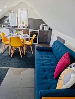 Cosy 3 Bed Apartment Near Birmingham Airport & NEC Perfect for Groups & Contractors!, Birmingham (photo 4)