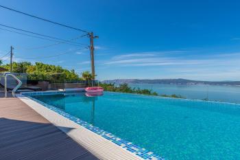 Villa Marassi with Heated Pool, Hot Tub and Sauna, Цриквеница (фото 5)