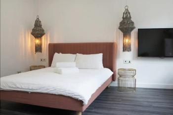 Brick Lane Spitalfields Apartment, London (photo 2)