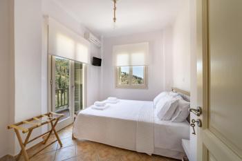 Nysa Residence, Andros (photo 3)