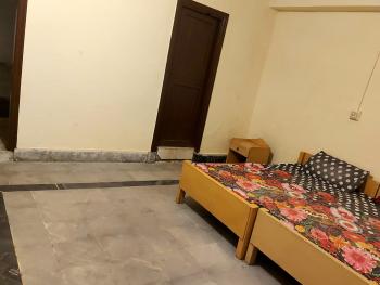 The Valley View Pent House, Murree (photo 5)
