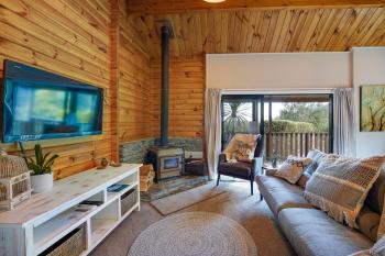 Alpine Hideaway - 2 bedroom, Closeburn (photo 4)