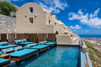 Skyfall Suites - Adults Only, Pirgos (Foto 5)