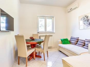 Apartment File-1 by Interhome, Zambratija (fotografie 2)
