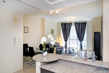Steps Away From the Beach & Entertainment Hubs 1BR Unit, Torch Tower, Dubai Marina by Deluxe Holiday Homes, Dubaj (fotografie 4)