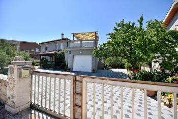 Apartment in Vir with Terrace, Air conditioning, Wi-Fi (4592-1), Вир (фото 4)