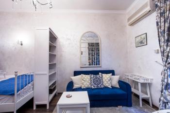 TOP CENTER Designer studio 1 minute to NDK&Vitosha by Flat Mаnager, Sofia (Foto 2)