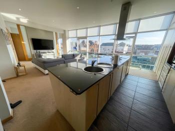 City Centre 2-Bed Apartment Parking Jacuzzi Bath, Glasgow (Foto 2)