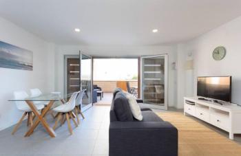 Modern seafront flat with a private garage, El Médano (photo 5)
