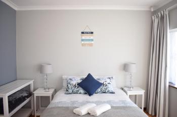 Secure Private Flatlet in Newton Park, Port Elizabeth (photo 3)