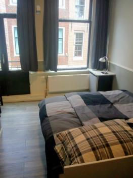 ALDO, not for parties, not a hotel, room with shared bathroom, no kitchen, Amsterdam (foto 4)