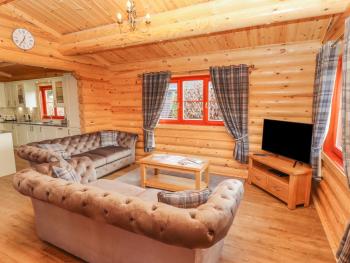 Maple Lodge, Oakham (photo 3)