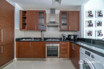 Dream Inn Apartments- West Wharf Tower Canal View, Dubai (photo 3)