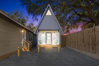 Unique A-frame Tiny House in Houston Central, Houston (foto 2)