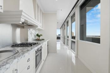 Swainson at M1 - Penthouse, Adelaide (fotografie 4)