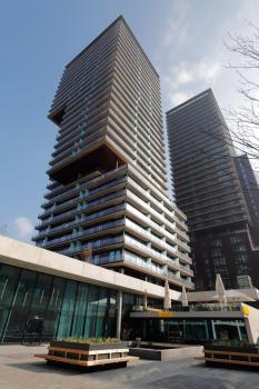 Triiiple Suites Level 21 mit Balkon und Tiefgarage, Vienna (foto 2)