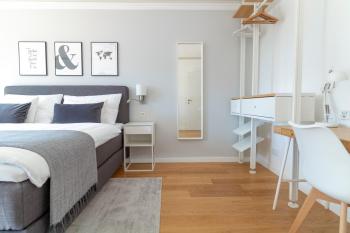 Boutique Sky City Apt. with BALCONY / TOP SPOT, Vienna (photo 3)