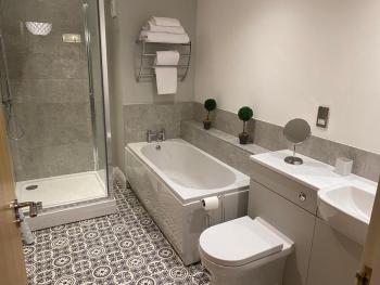 GS - Luxury, modern town centre, 2 beds, free parking for one vehicle, Stratford-upon-Avon (foto 5)