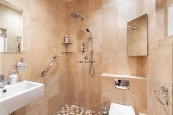 5 MIN TO CASTLE & SHOPS - CHARMING CHARACTER HOME - By Tempstay, Windsor (Foto 4)