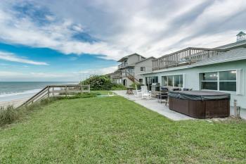 Oceanfront Elegance - Luxurious 6BR Beach House with Hot tub & spacious Balcony and Breathtaking Views!, Melbourne Beach (zdjęcie 4)
