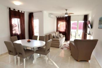Apartment in Okrug Gornji with sea view, terrace, air conditioning, WiFi 5059-2, Trogir (foto 3)