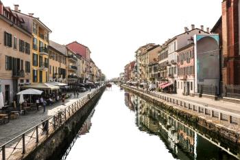 Live in Navigli - Ripa di Porta Ticinese, Milan (photo 2)