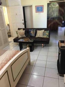 1 Bed Villa - Sleeps 2 - Garden - Parking - Wifi, Ocho Rios (foto 4)