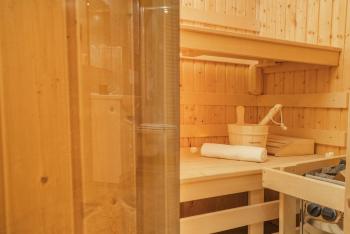 Wellness studio! Finnish sauna, Whirlpool, Gym & more!, Praha (fotografie 3)
