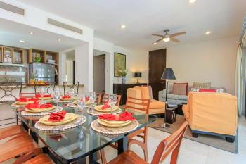 3-Level Condo with a Private Balcony & Rooftop Lounge, Playa del Carmen (photo 5)