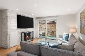 700 Monarch 104, Aspen (photo 2)