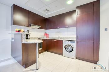 Sleek Studio at Sky Gardens DIFC by Deluxe Holiday Homes, Dubai (photo 4)