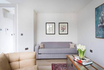 Recently redecorated spacious and Modern 1BR flat in West London, Londýn (fotografie 2)