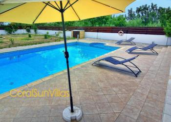 Villa 200m To The Coral Bay Strip, Large Pool, Peyia (photo 2)