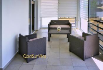 Villa 200m To The Coral Bay Strip, Large Pool, Peyia (photo 4)