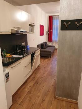 Vibrant Red Apartment I contactless Check-In, Vídeň (fotografie 3)
