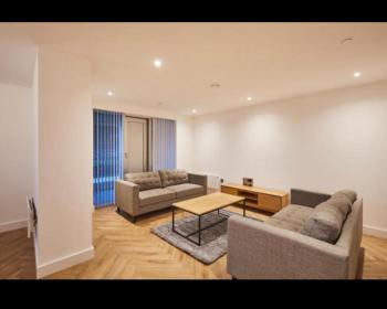 Luxurious Manchester City Centre 2 Bed Apartment, Manchester (photo 3)