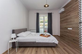 Sunny and Modern 1BDR Apartment in the Center, Sofia (Foto 2)