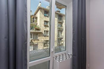Sunny and Modern 1BDR Apartment in the Center, Sofia (Foto 5)