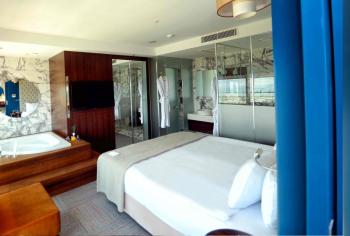 Ramada Encore by Wyndham Izmir, Izmir (zdjęcie 3)