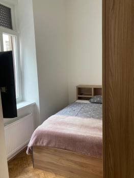 Tiny Twix room in the City centre, Ljubljana (photo 2)