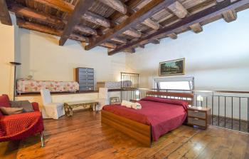 Queen Carolina's Homes - Apartments in Old Town, Neapel (Foto 4)