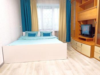 Светлые апартаменты в 100м от Софиевского парка, Умань (фото 2)
