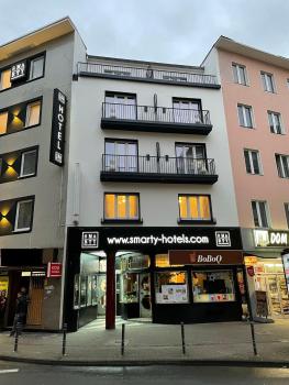 SMARTY Cologne Dom Hotel - Boardinghouse - KONTAKTLOSER SELF CHECK-IN, Кёльн (фото 3)