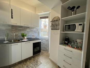 Apt near centre with Parking, Wifi & AirCo by Kibilù Affitti Brevi, Varese (Foto 3)