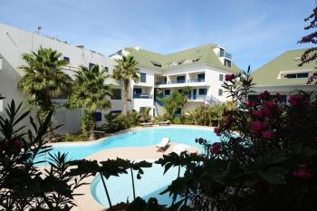 Penthouse with rooftopbar, Starlink WiFi, next to the beach!, Santa Maria (photo 4)